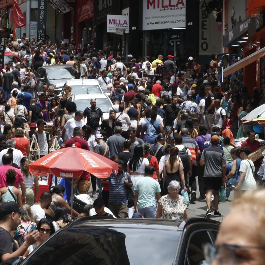 Inadimplência de famílias cresce na cidade de SP, diz Fecomercio