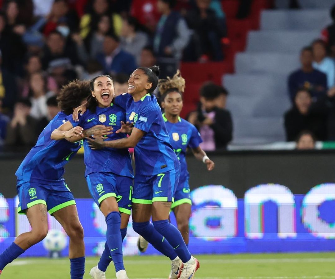 Em final emocionante, Brasil bate Colômbia e é campeão da