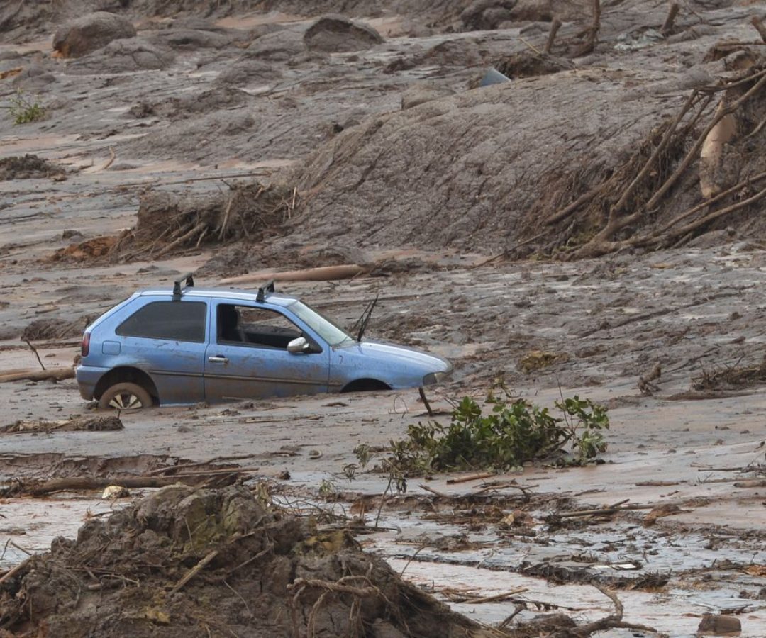 Samarco reabre programa indenizatório para vítimas de Mariana