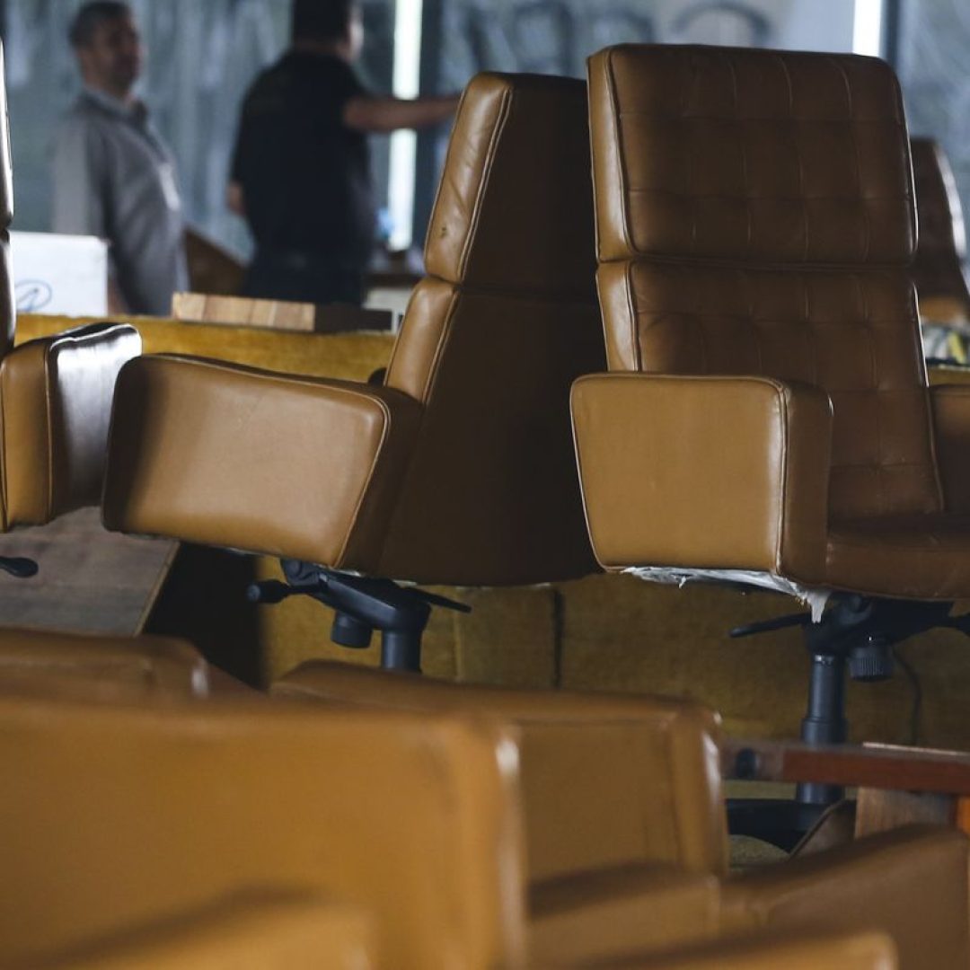 8/1: STF vota para condenar homem que sentou na cadeira